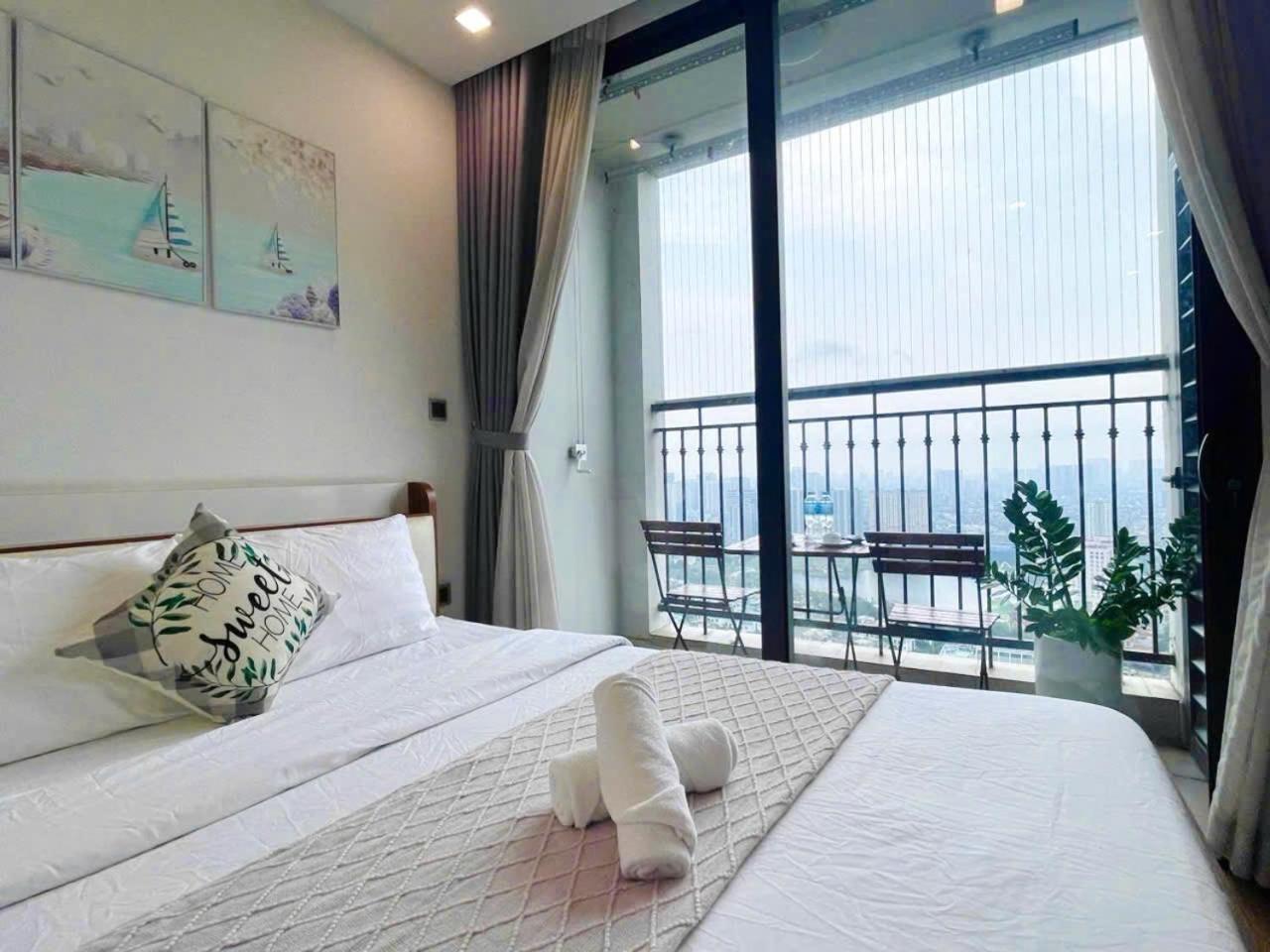Căn hộ Vinhomes Bay - Hà Nội